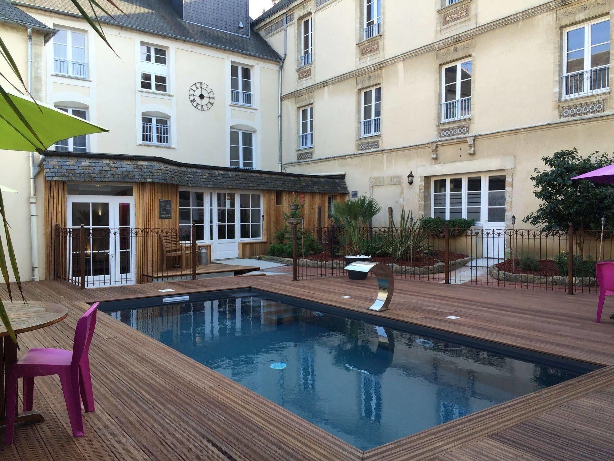 Hotel De Brunville & Spa バイユー エクステリア 写真